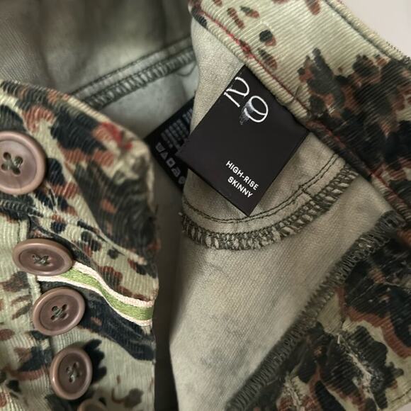 ANTHROPOLOGIE PILCRO CORDUROY CAMOUFLAGE EXPOSED BUTTON FLY SKINNY PANTS - Picture 7 of 10